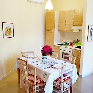 Brezzolina With Parking Appartement